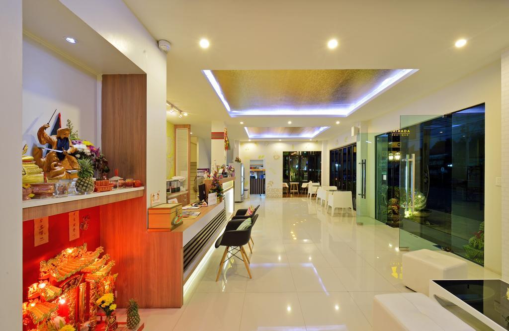 Tairada Boutique Hotel Krabi Bagian luar foto